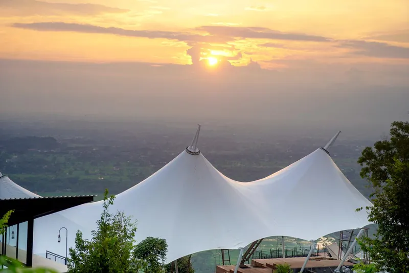 Obelix Hillls Sunset View- Wisata Terbaik di Jogja